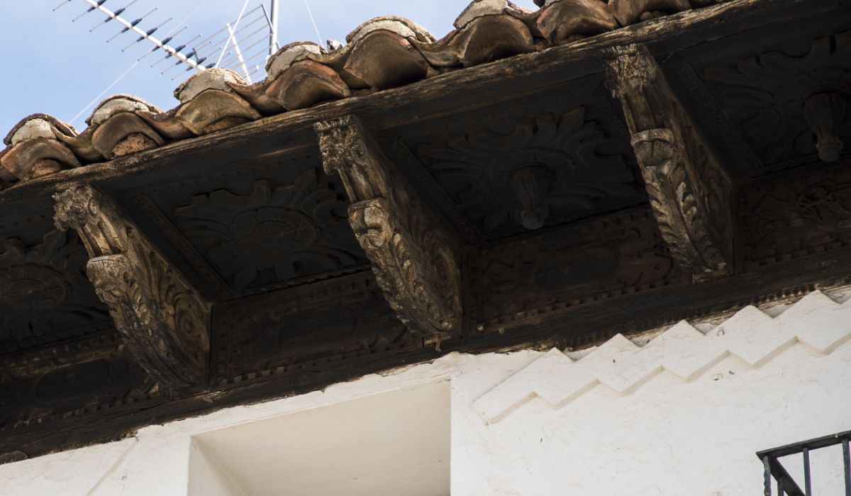 La Puebla de Valverde - ALERO DE LA CASA LÁZARO